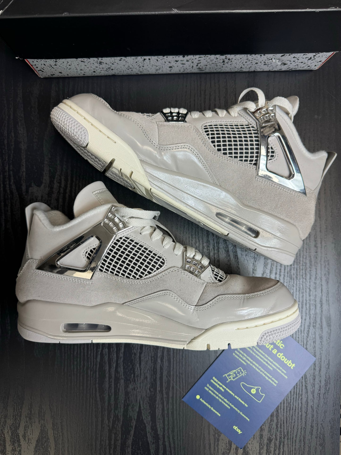 Nike Air Jordan 4 Frozen Moments