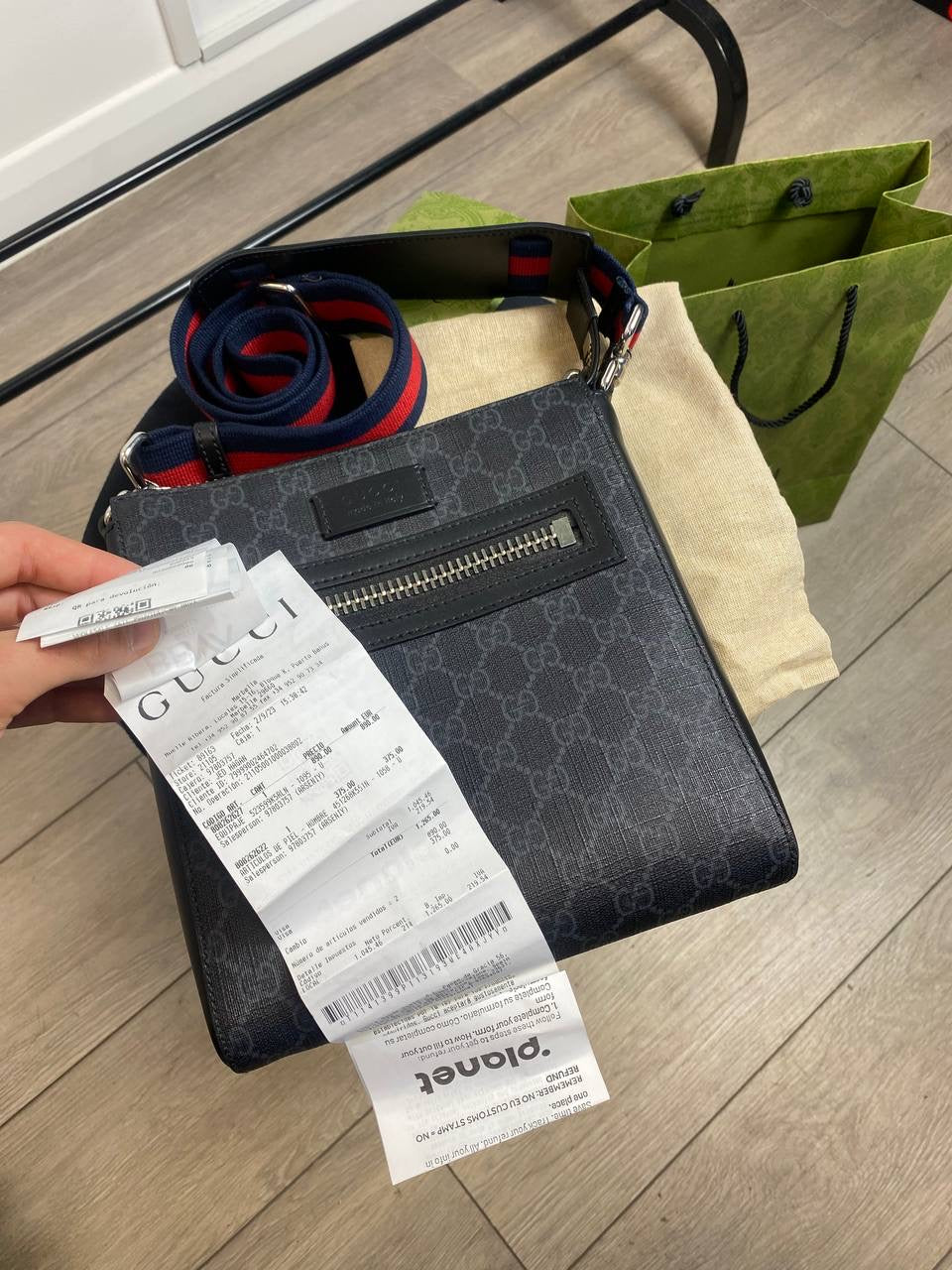 Gucci Supreme Messenger Bag