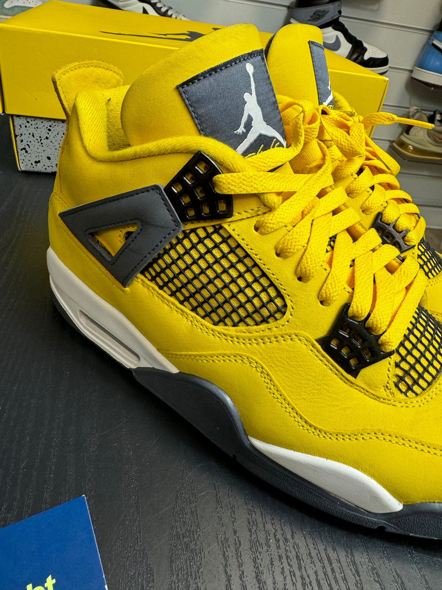 Nike Air Jordan 4 Yellow Lightning