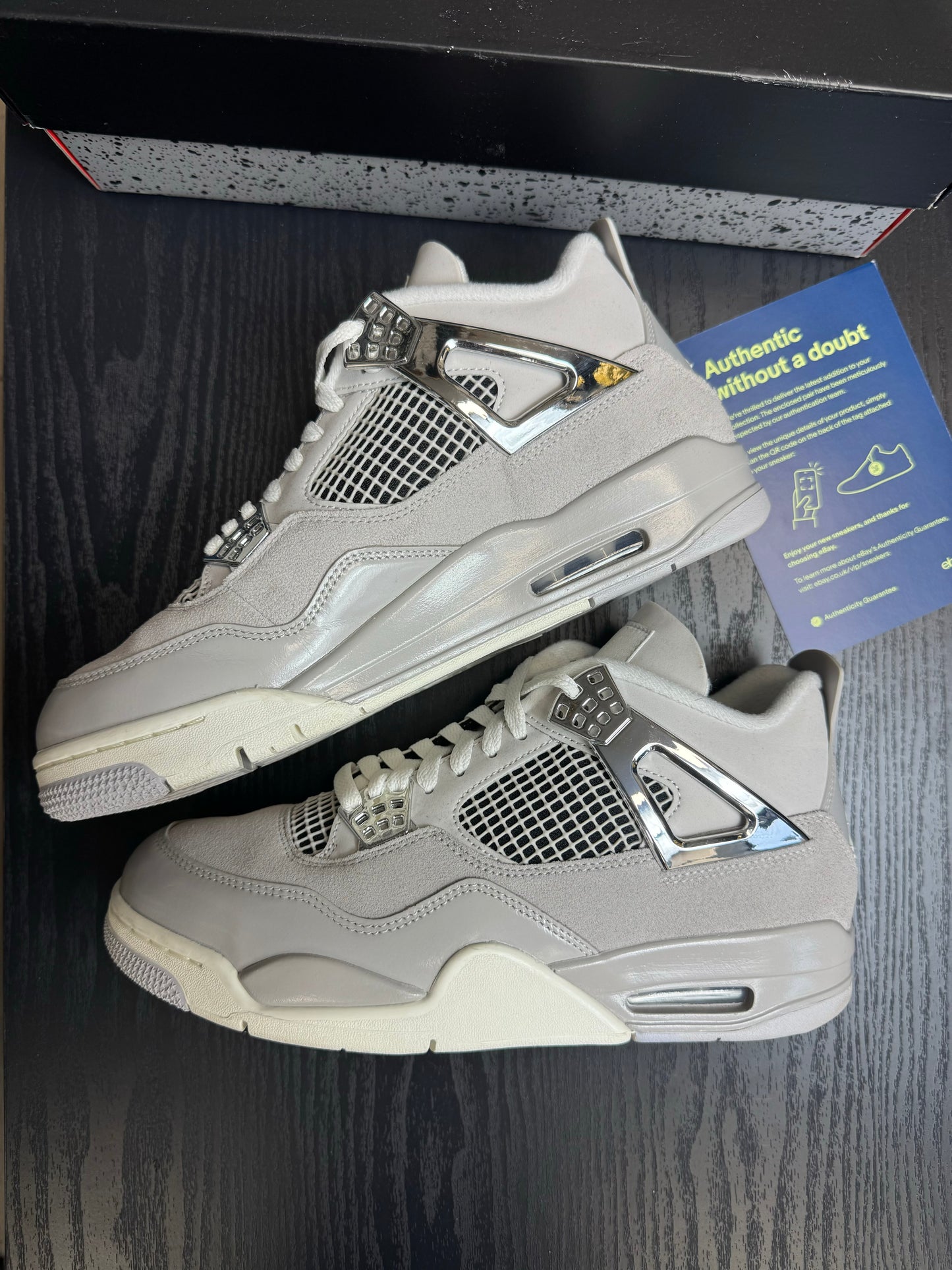 Nike Air Jordan 4 Frozen Moments